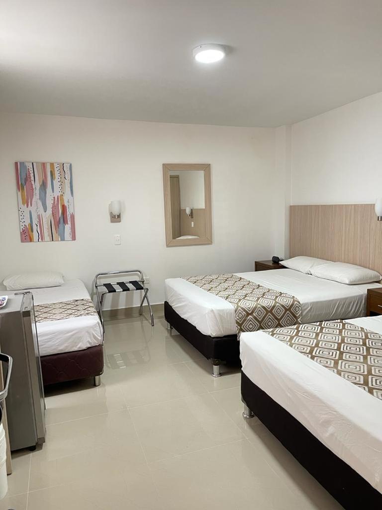 Hotel Juan Maria Tuluá Екстериор снимка