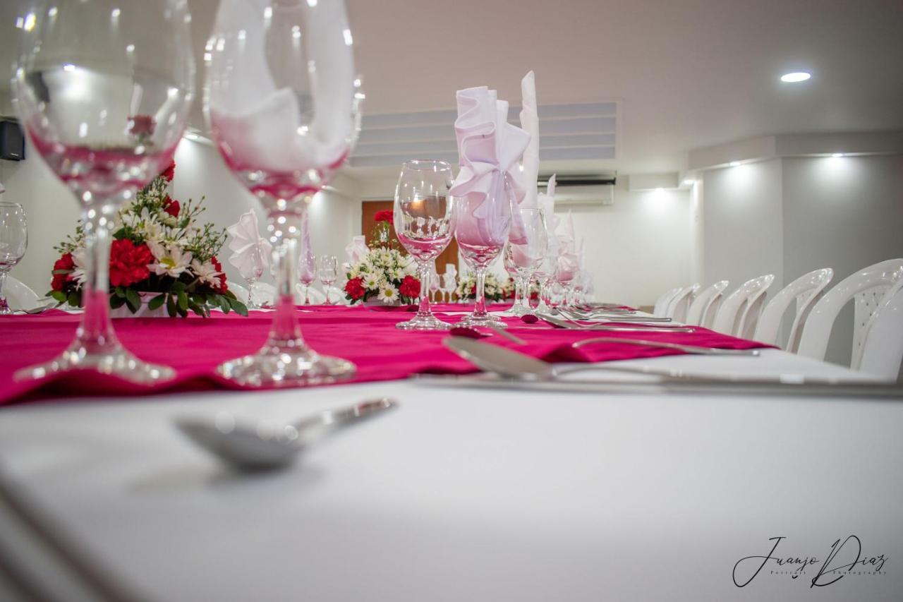 Hotel Juan Maria Tuluá Екстериор снимка